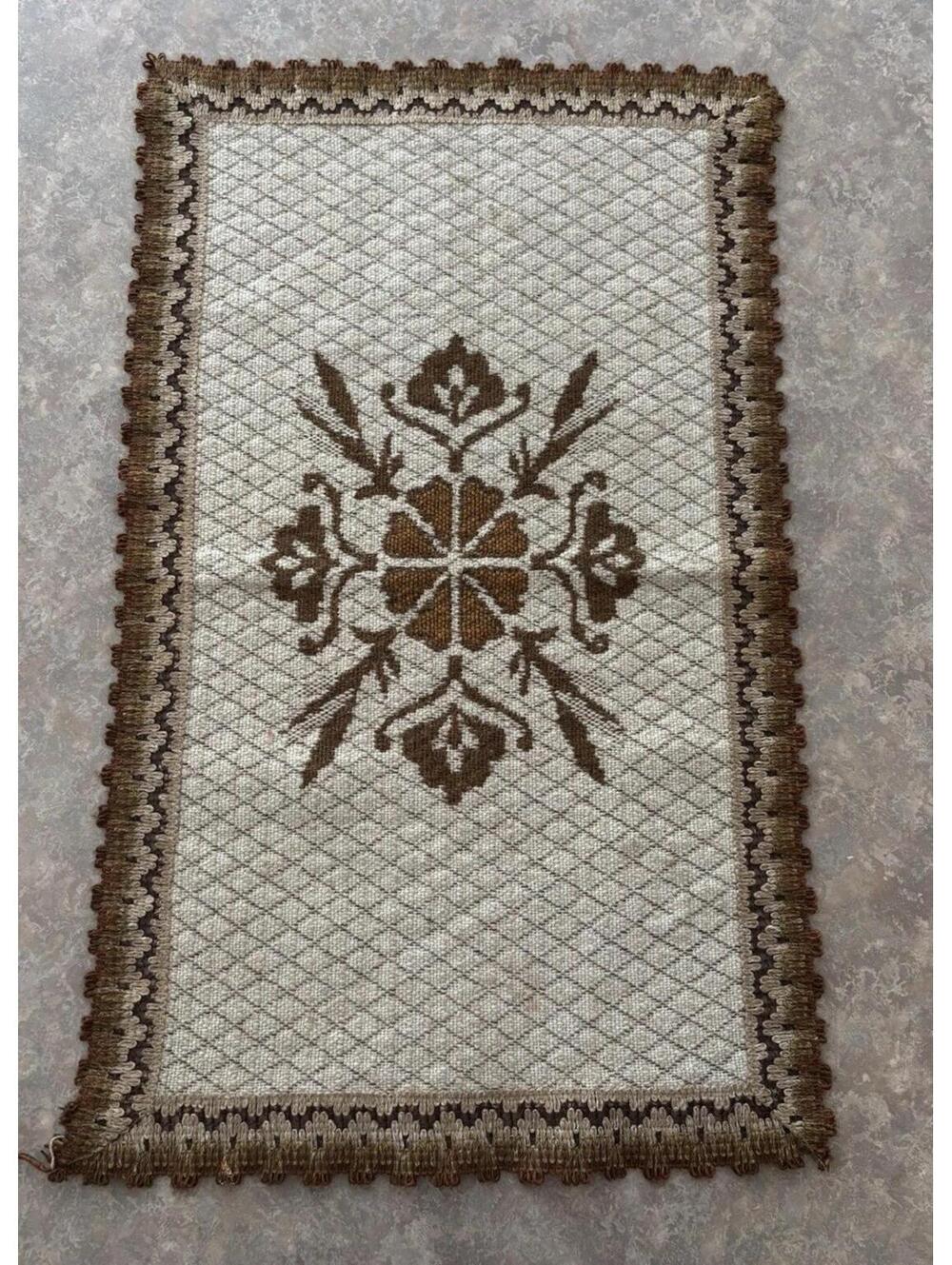 Vintage Nordic Wool Table Runner Retro Brown Beige 29”x18”